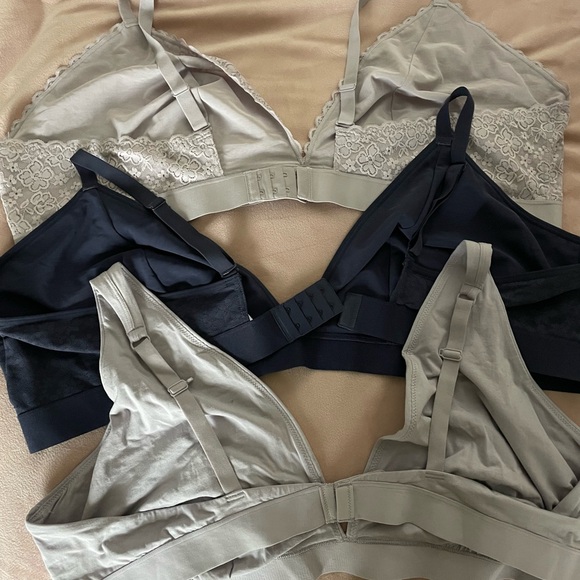 Elegant Lace and Smooth 4X Old Navy Bras Set of 3 - Picture 2 of 7